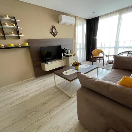 Private оne бedroom аpartment 501 Paradiso Apartment *